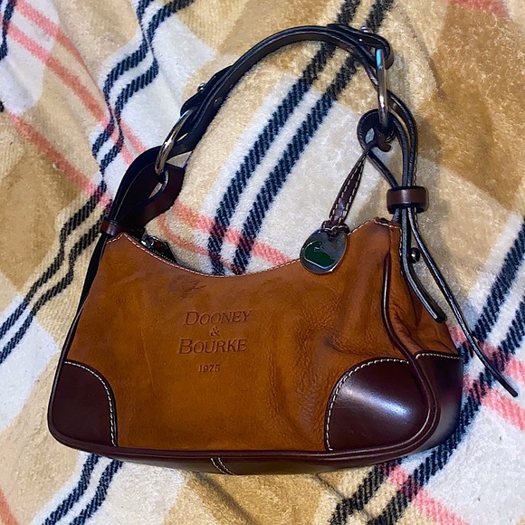 VTG DOONEY & BOURKE bag✨✨ - Picture 2 of 13